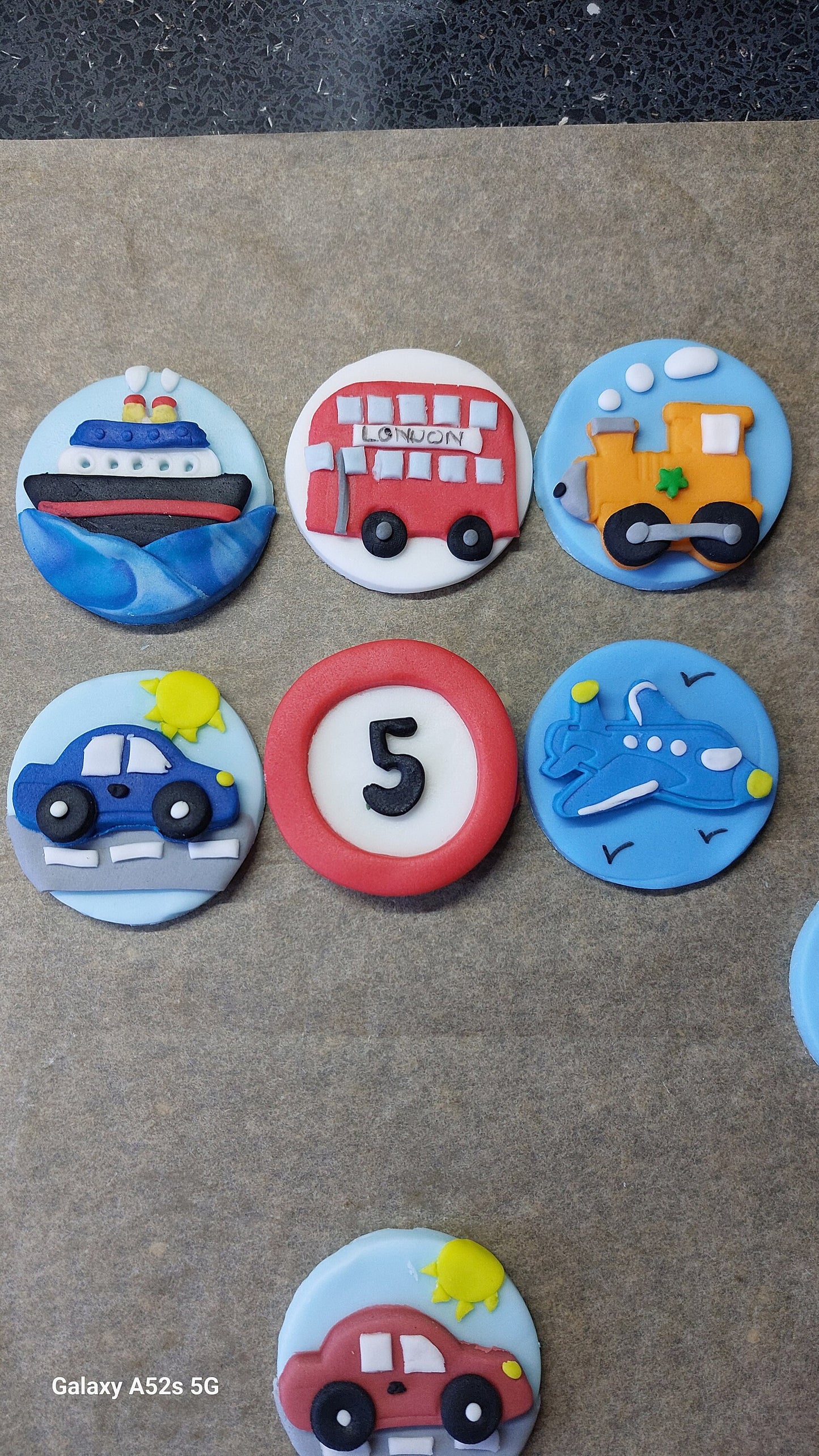 2d edible fondant car/ train/ bus/ plane / boat / age cupcake toppers Vegan