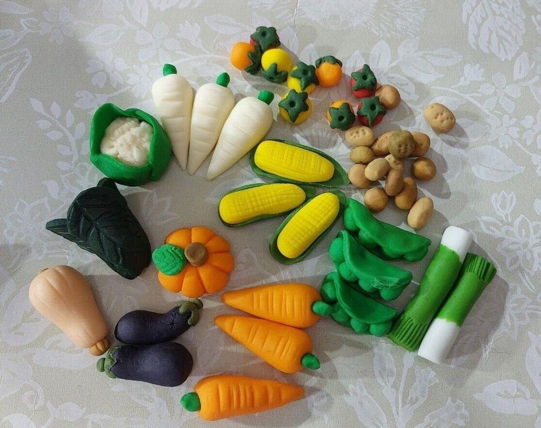 MINI Vegan 3D Edible sugar vegetables gardening birthday allotment Peter Rabbit