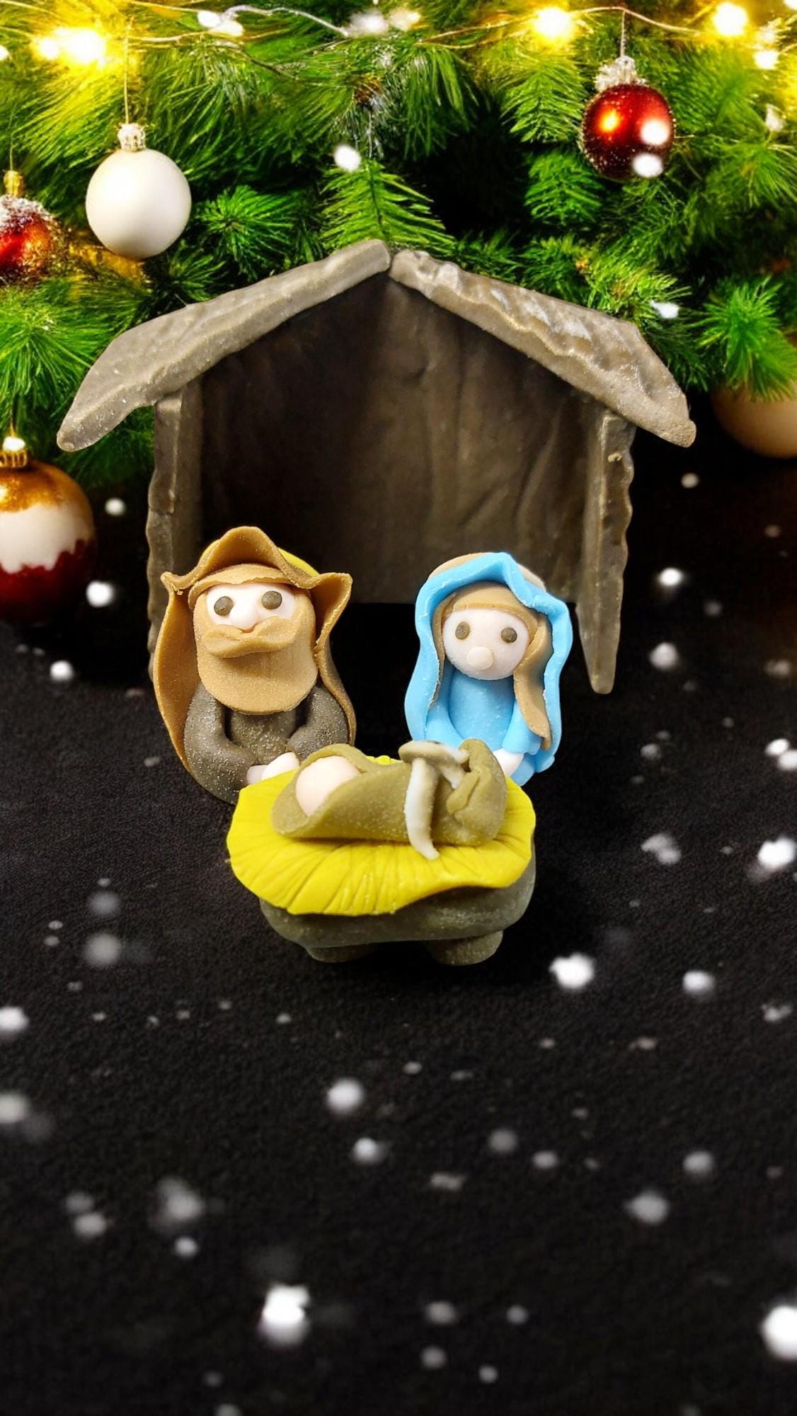 Handmade edible Fondant Christmas Nativity scene - Xmas Cake/Vegan