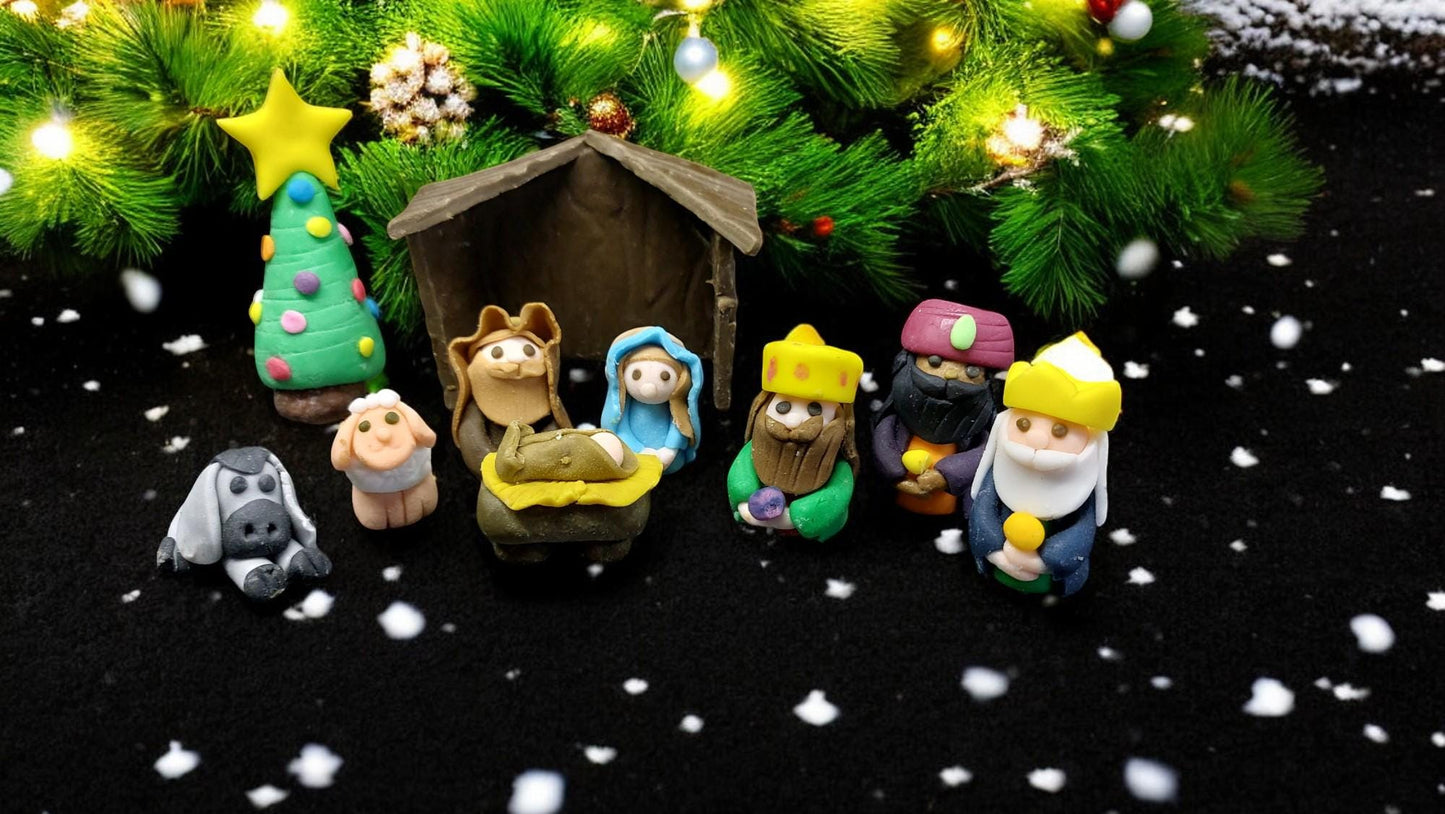 Handmade edible Fondant Christmas Nativity scene - Xmas Cake/Vegan