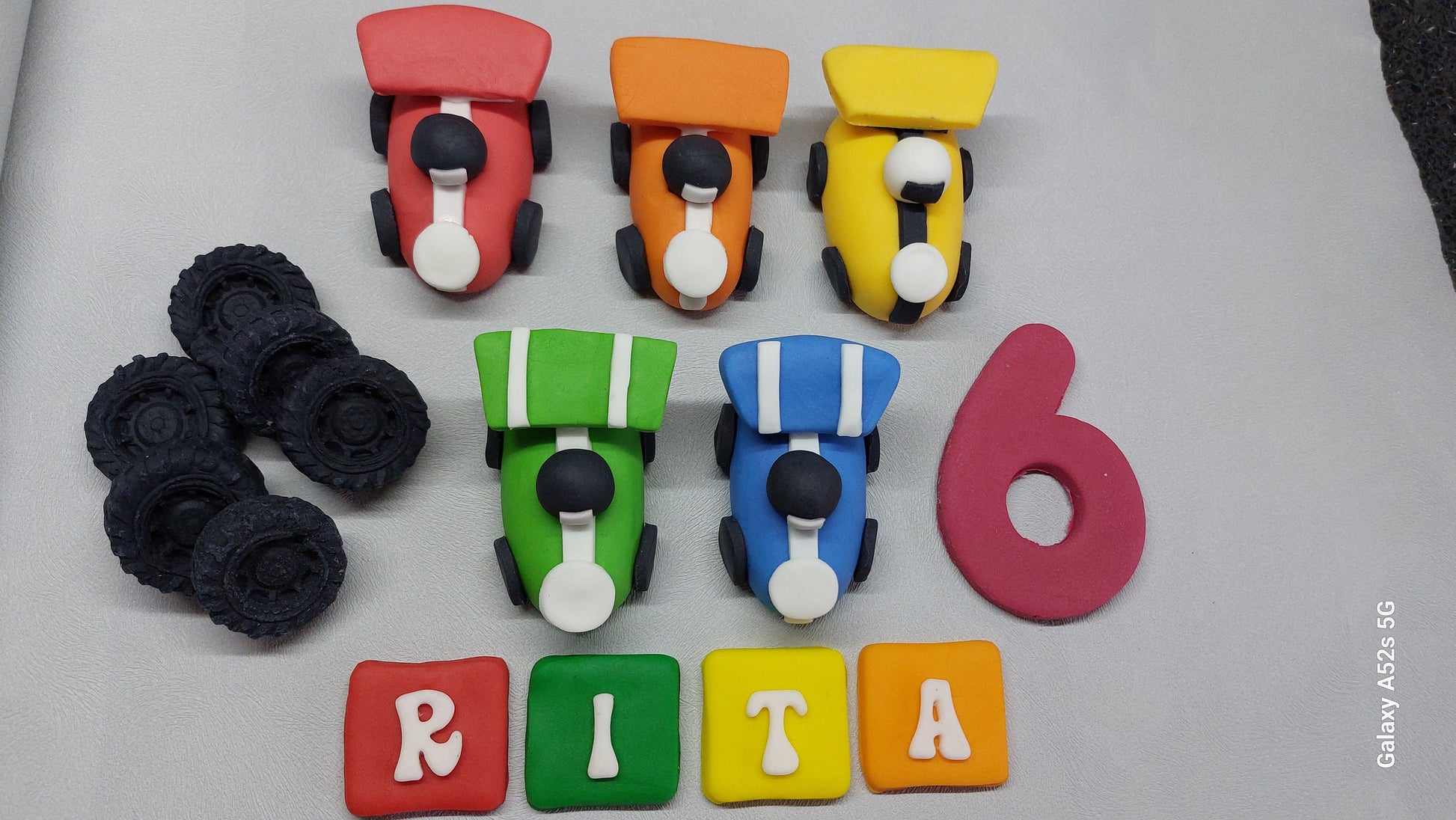 Racing cars sugar paste cake toppers. Edible personalised birthday fondant cake topper set. Handmade birthday decoration Vegan