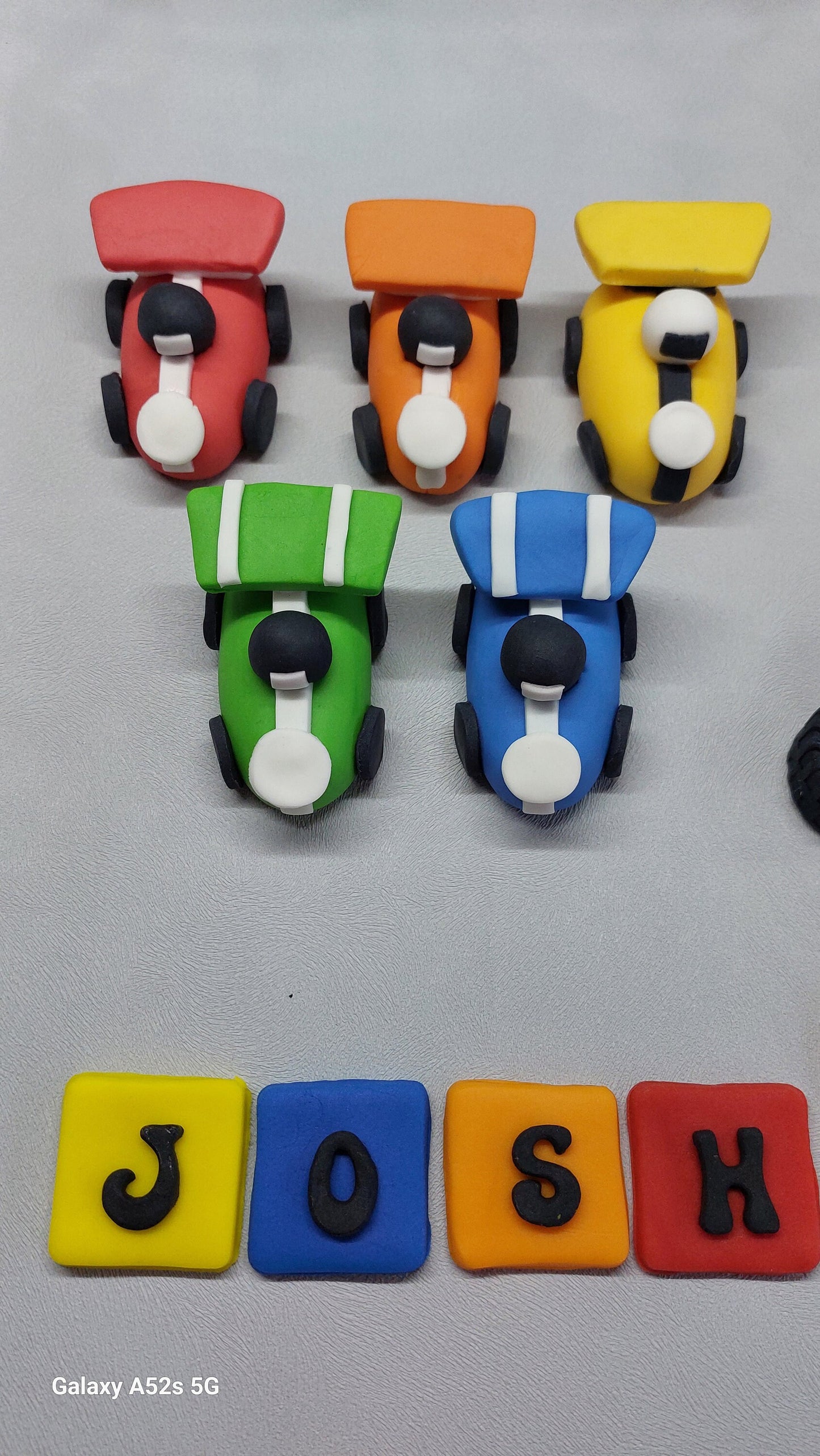 Racing cars sugar paste cake toppers. Edible personalised birthday fondant cake topper set. Handmade birthday decoration Vegan