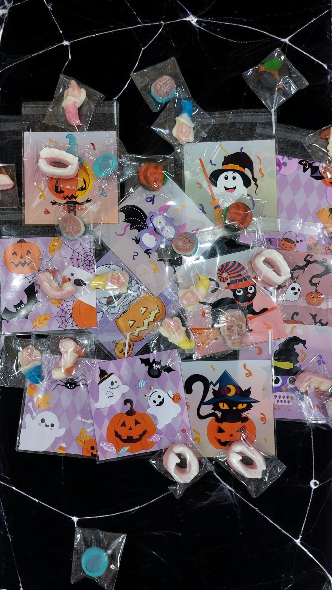 Halloween PreFilled Bags Sweet Sweets Candy Treats Kids Skull Witch Party Gift